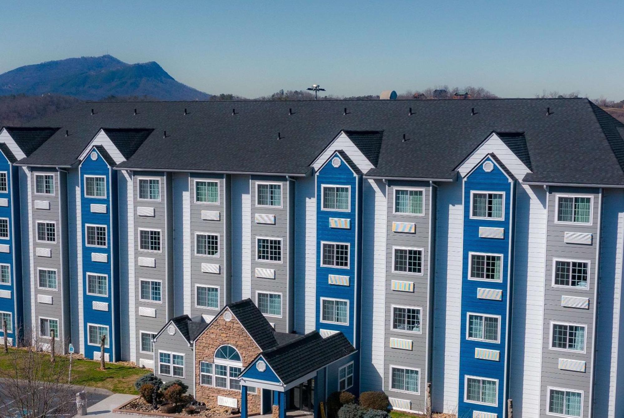 Microtel Inn & Suites By Wyndham Pigeon Forge Exterior foto