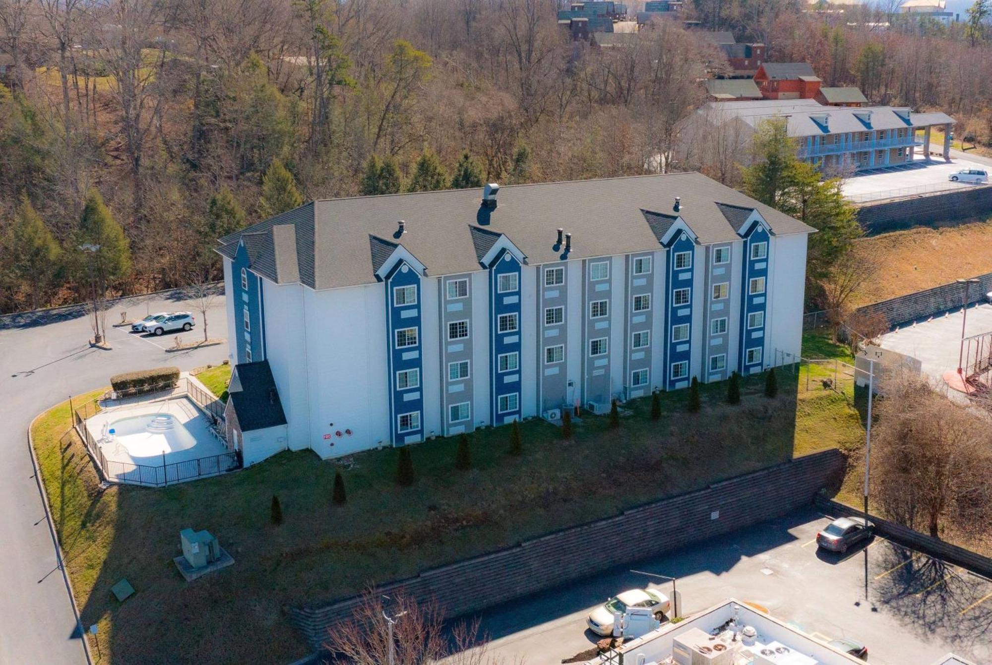 Microtel Inn & Suites By Wyndham Pigeon Forge Exterior foto